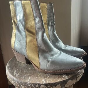 Free People Metallic Cowboy boot size 8. Made in Mexico